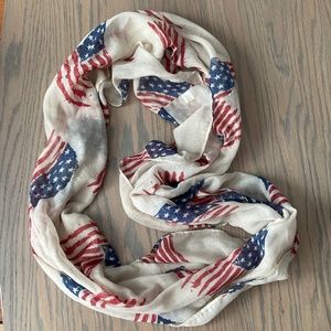 PATRIOTIC INFINITY SCARF.  V GOOD CONDITION!  LOOP IS  33.5” ; 21.5 W